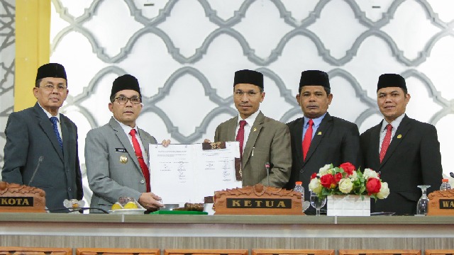 Dalam Paripurna Dewan, R-APBK Banda Aceh 2023 Disahkan