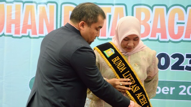 Cut Rezky Handayani Dinobatkan Sebagai Bunda Literasi Aceh Besar