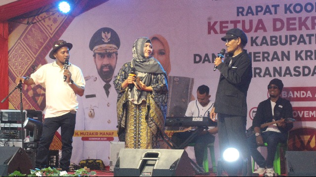 Apa Kaoy dan Bang Prak Tampilkan 'Him Aceh' di Pameran Kriya Dekranasda Aceh 2025