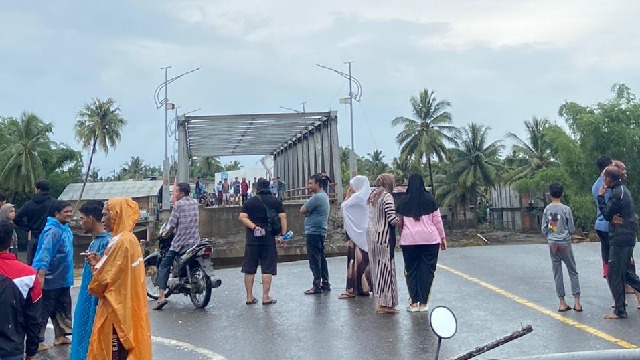 Distribusi Bantuan Korban Banjir ke Wilayah Tengah Aceh Akan Gunakan Helikopter