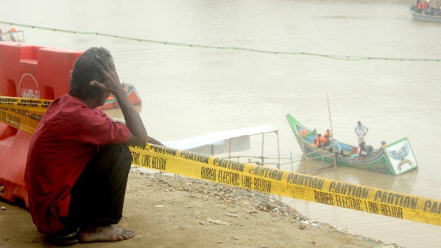 FOTO: Menengok Kondisi Terkini Jembatan Vital Kuta Blang yang Putus Total