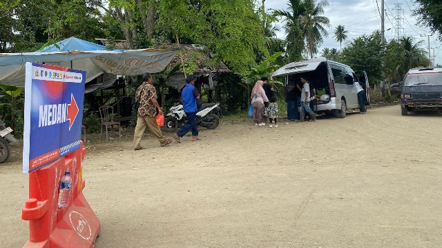 Pasca Banjir Bandang Aceh: Cot Suwet Jadi Terminal Dadakan dan Jalur Lintas Utama