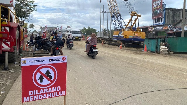 Jembatan Darurat Kuta Blang Beroperasi, Warga Harap Antrean Tidak Minimbulkan Kemacetan Panjang
