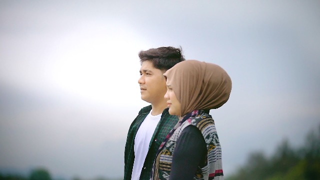 Cut Zuhra dan Mohderzam Resmi Berkolaborasi dalam Single Duet 