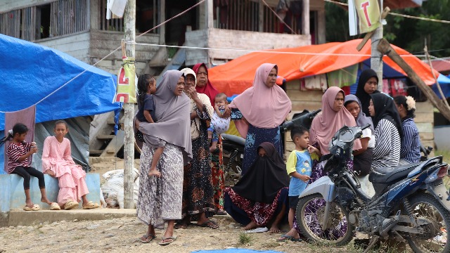 Cegah Campak dan TBC: Korban Banjir Bandang di Aceh di Vaksinasi