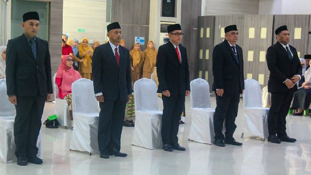 Wali Kota Illiza Lantik Lima Pejabat Tinggi Pratama, Berikut Daftar Pejabat yang Dilantik